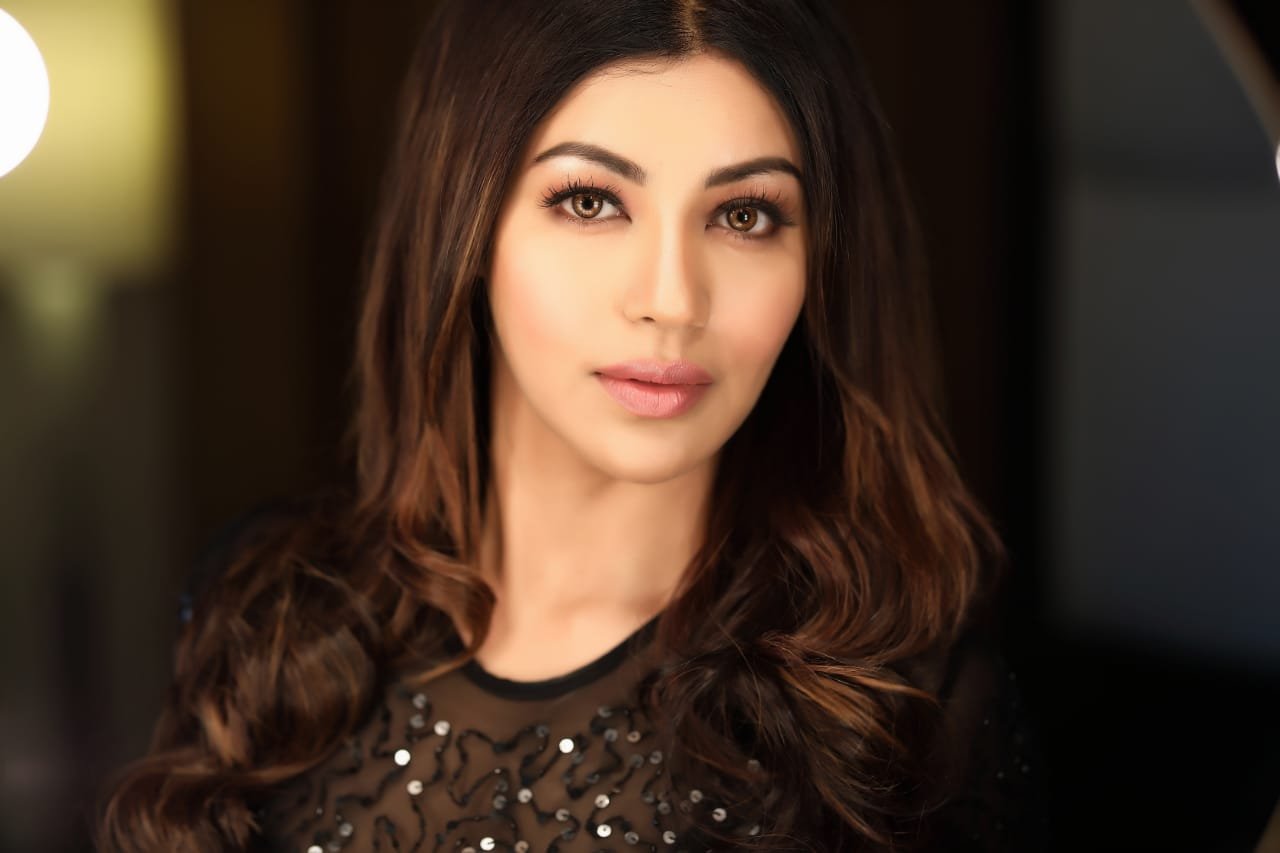 Actor Influencer Debina Bonnerjee unique initiative on social media aims to help everyone struggling in the fashion industry and beyond