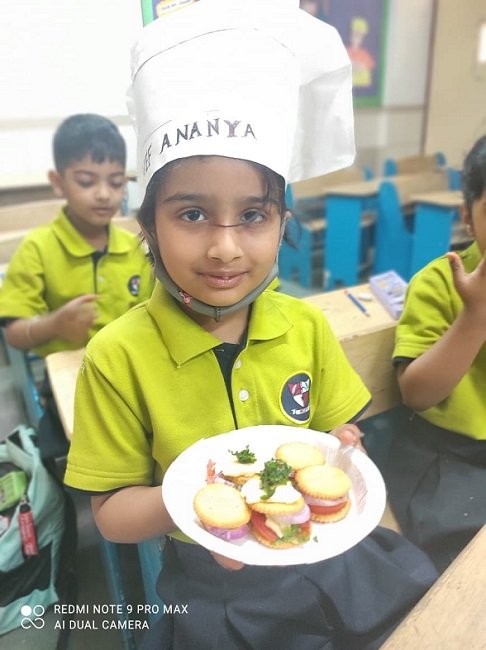 KIIT World School organized an activity on Cooking without Fire